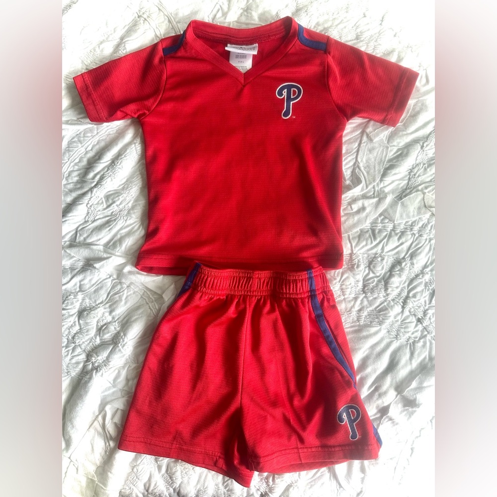 Toddler 2T Phillies Rhys Hoskins Outfit